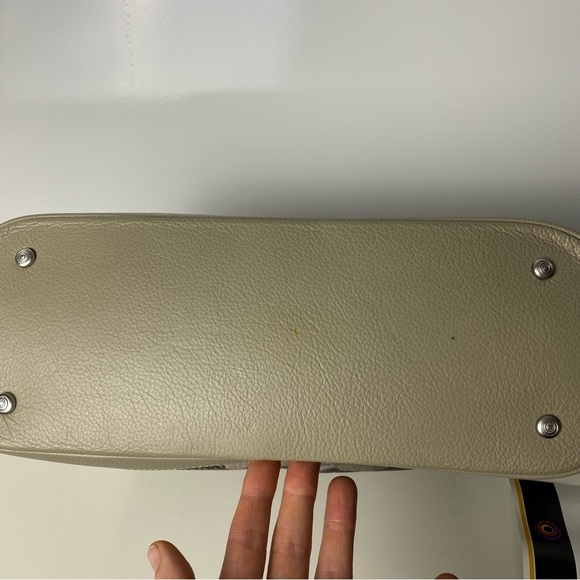 Icon Elegant Cherry Blossoms Women's Bag - Picture 10 of 10